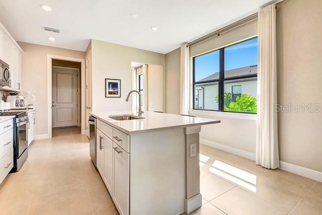 Image 10 of 47 For 6221 Fish Eagle Court