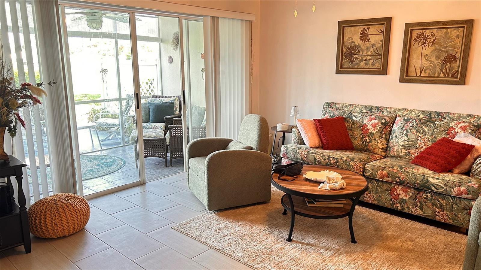 Image 6 of 21 For 433 Cerromar Lane 331