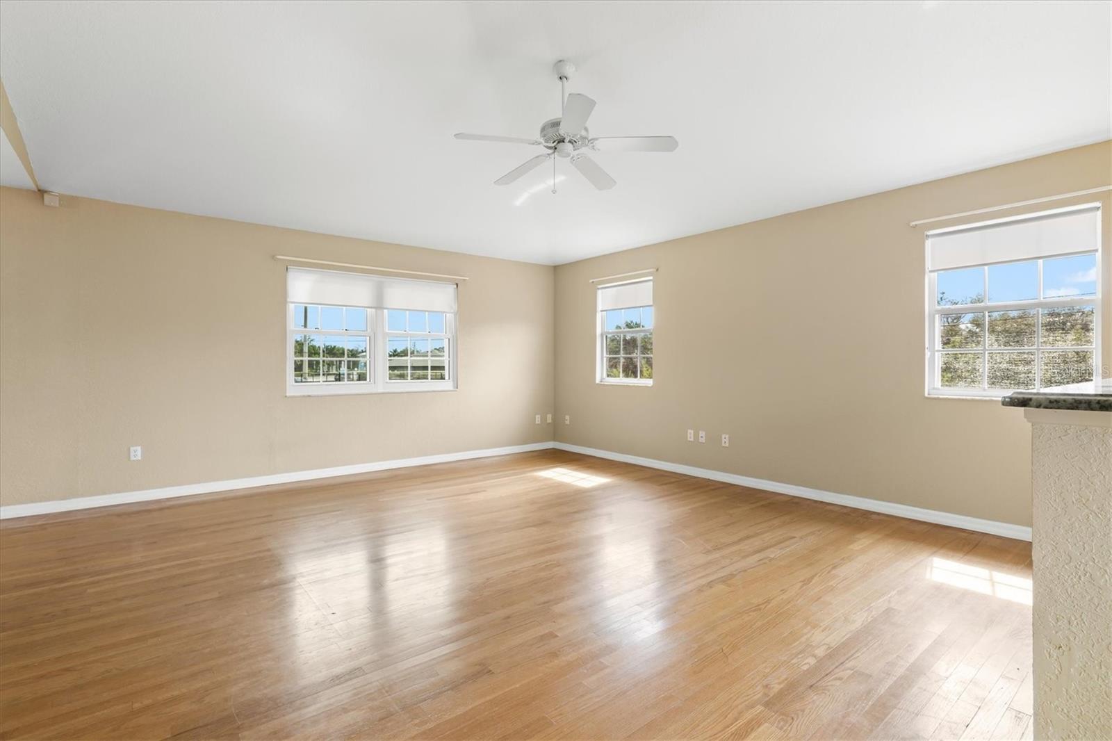 Image 15 of 73 For 2310 Englewood Road