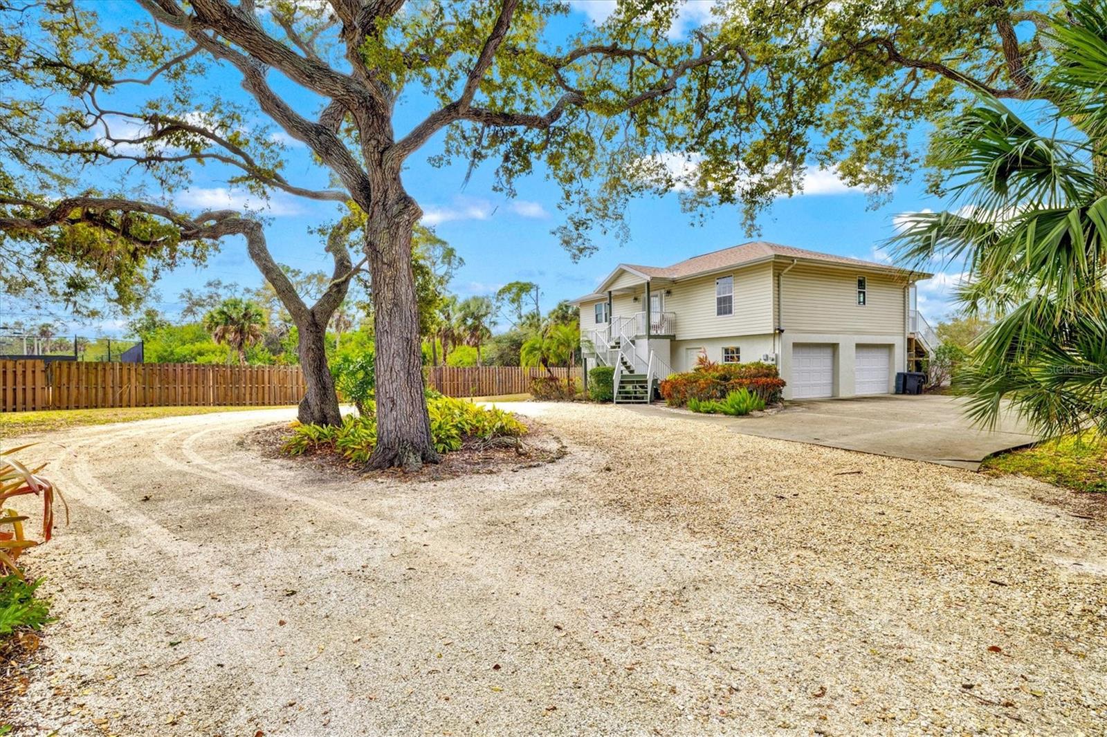 Image 3 of 73 For 2310 Englewood Road