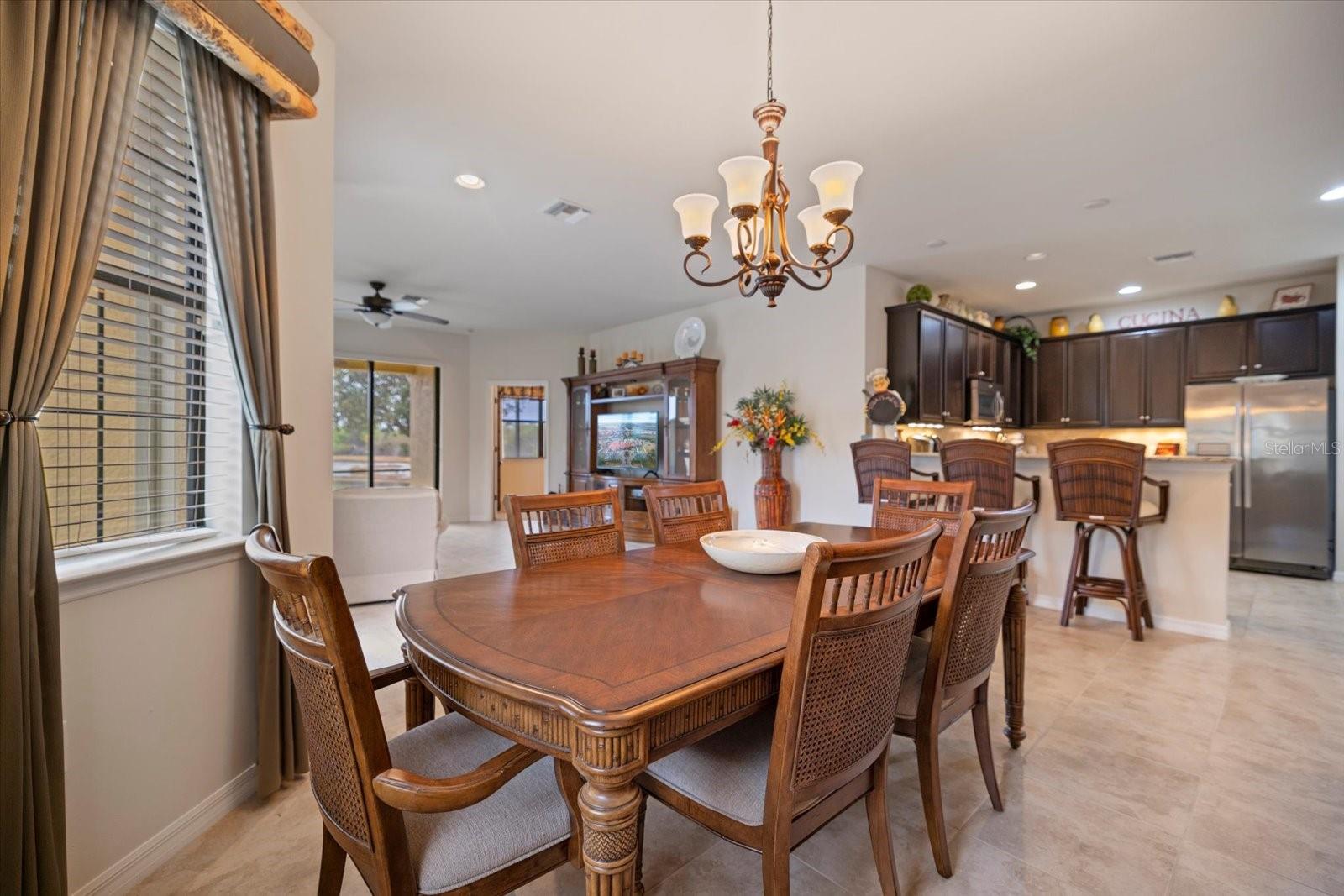 Image 12 of 38 For 2447 Daisy Drive