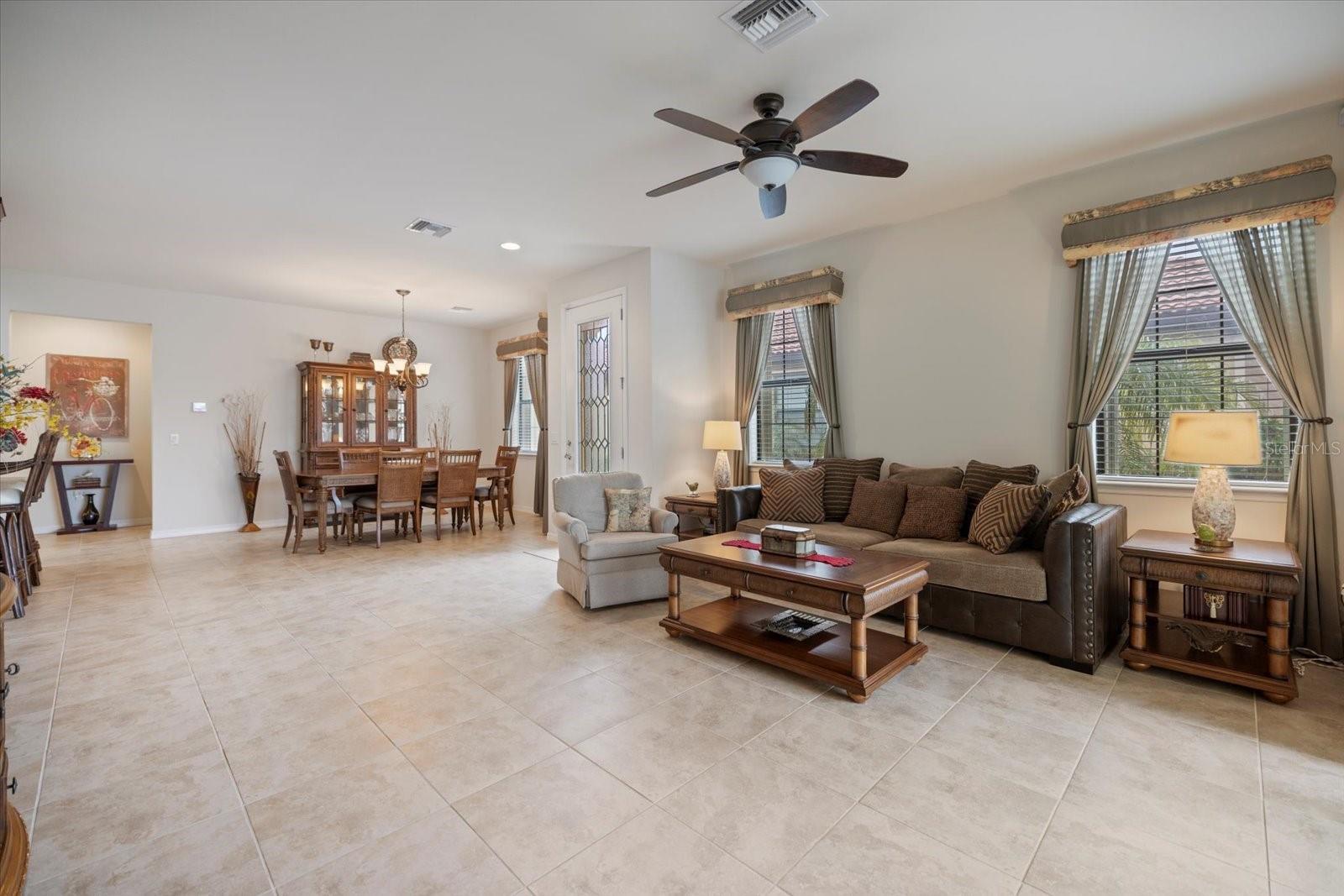 Image 16 of 38 For 2447 Daisy Drive