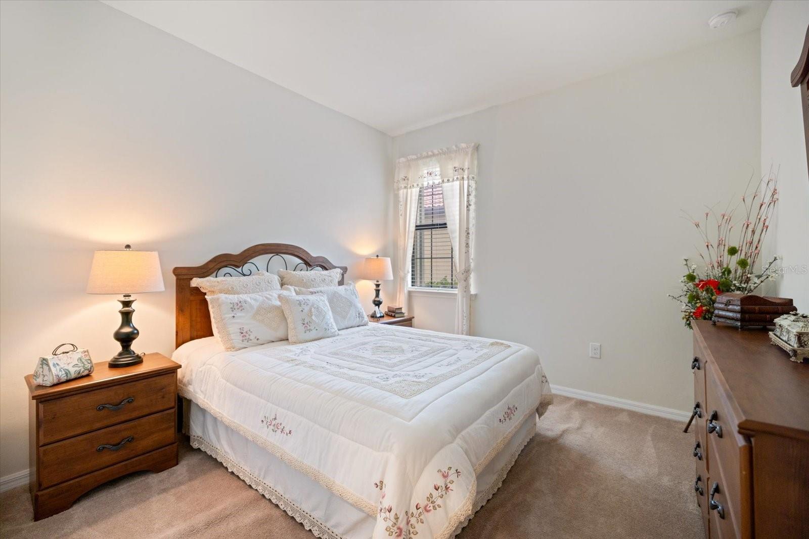 Image 19 of 38 For 2447 Daisy Drive