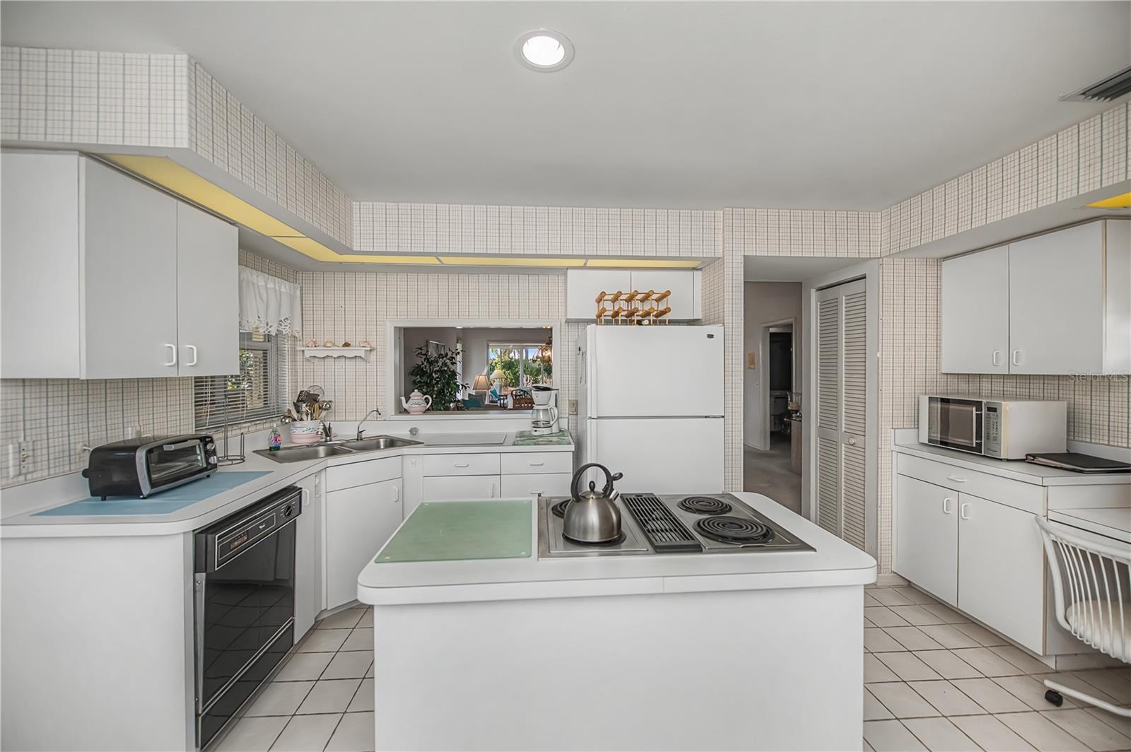 Image 27 of 61 For 711 Brightside Crescent Drive