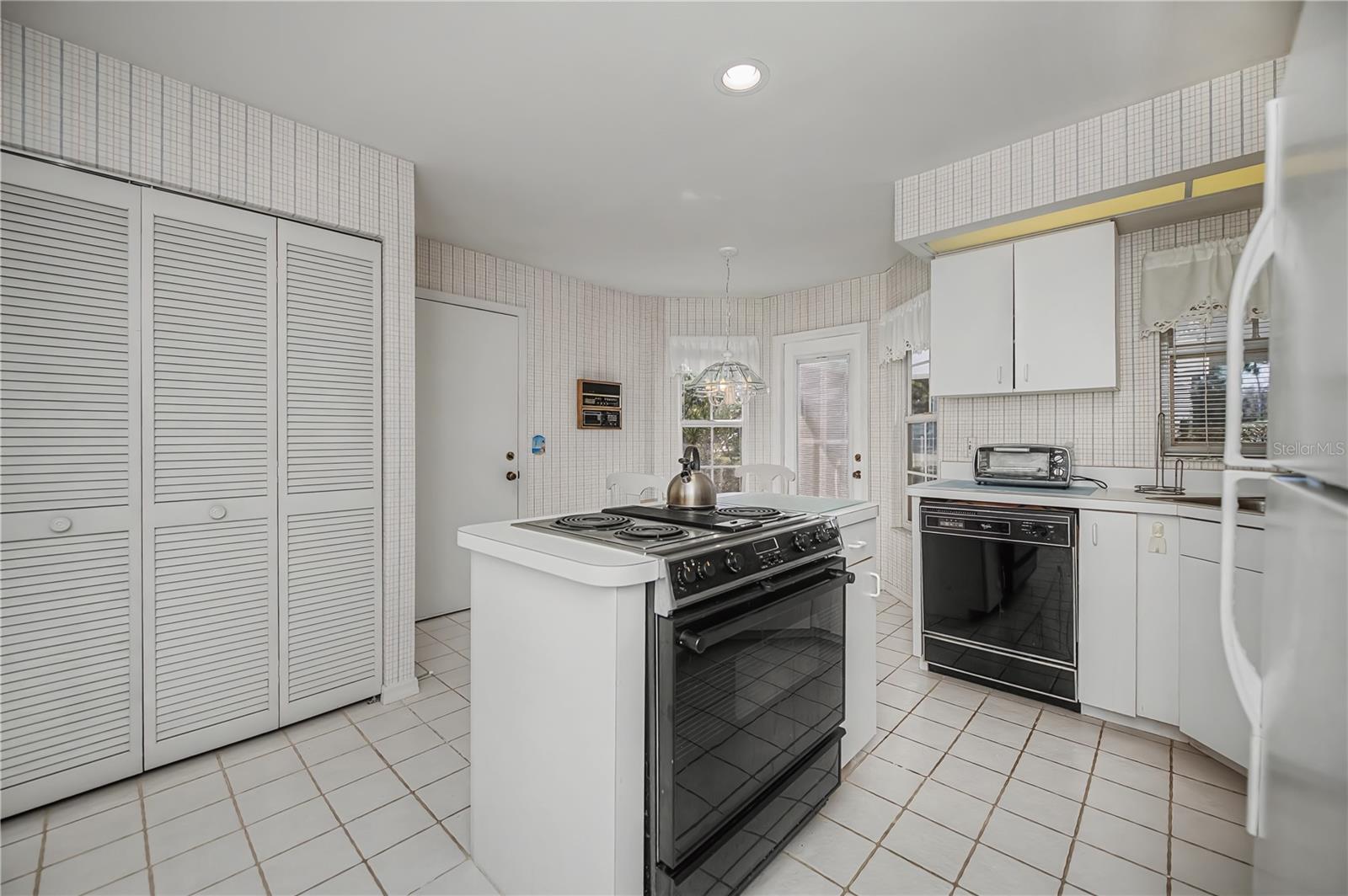 Image 29 of 61 For 711 Brightside Crescent Drive