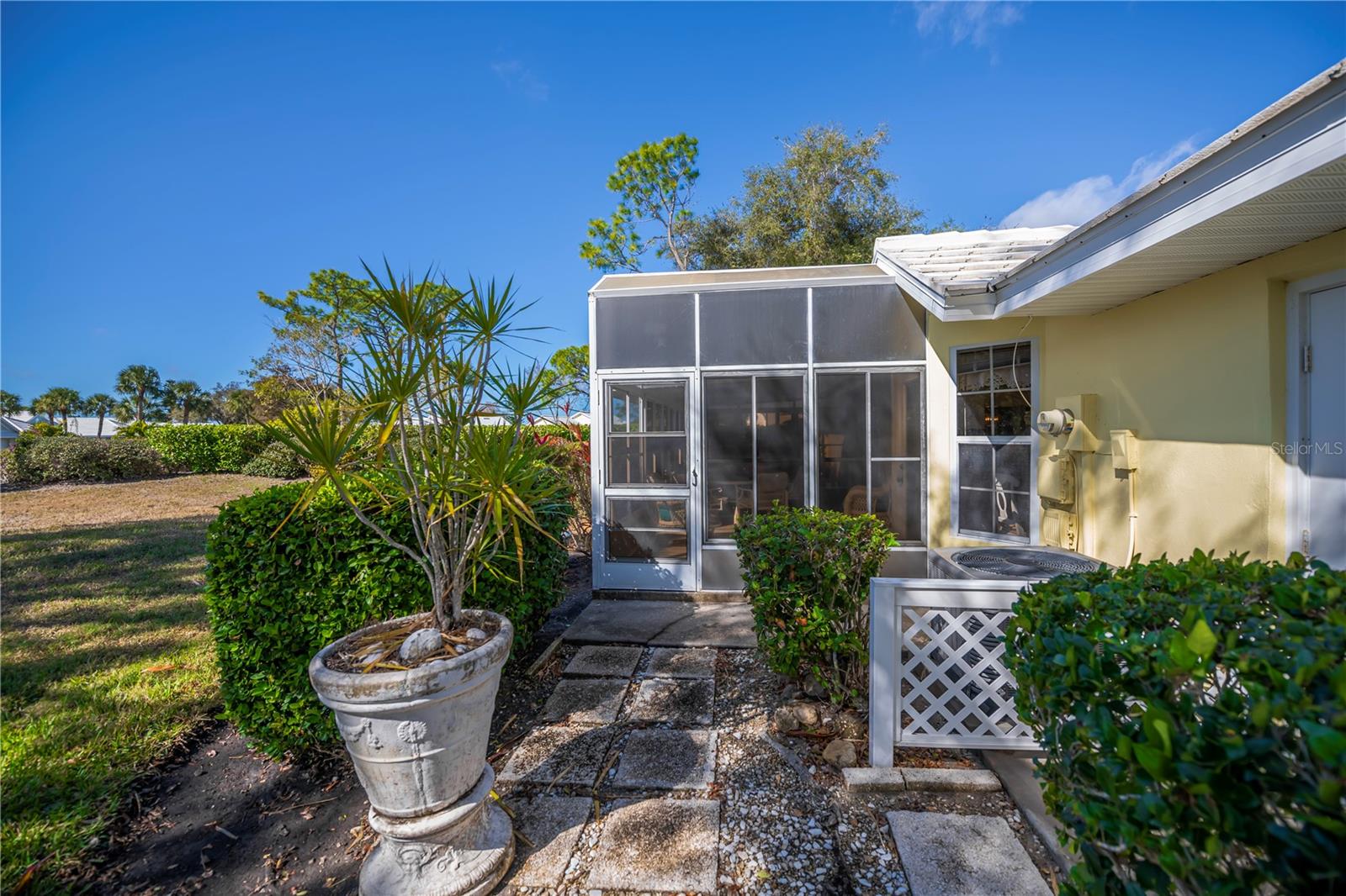 Image 52 of 61 For 711 Brightside Crescent Drive