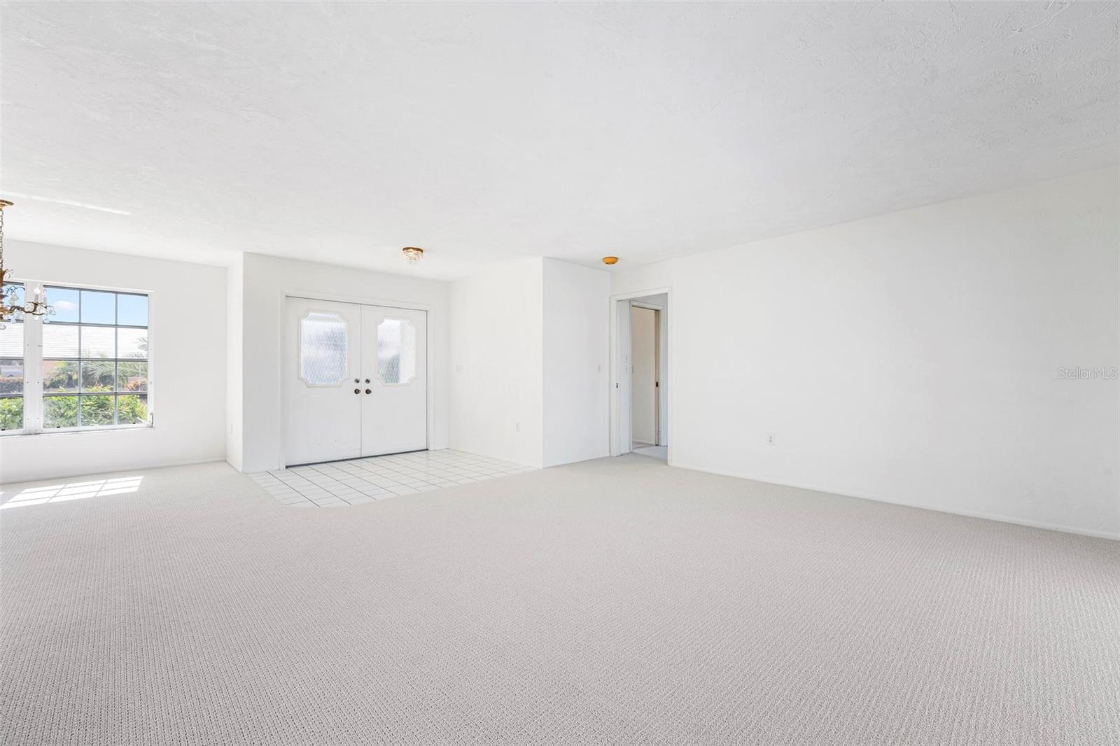 Image 13 of 72 For 980 Doral Lane