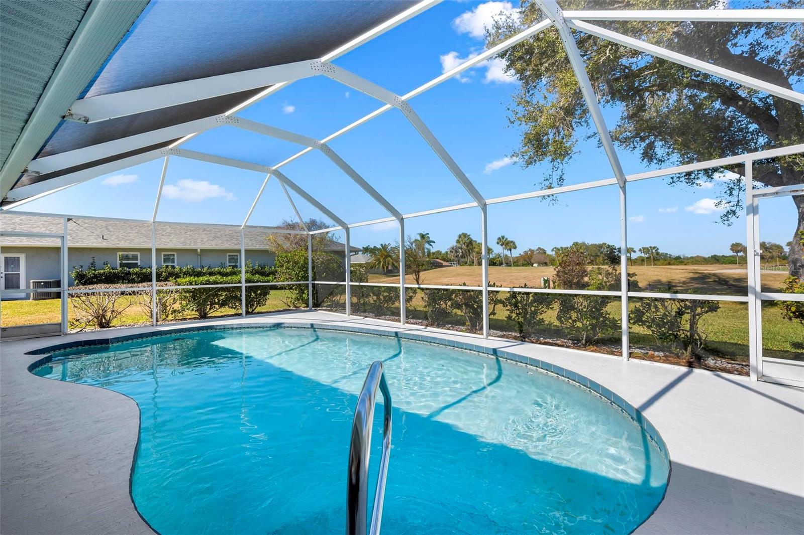 Image 48 of 72 For 980 Doral Lane