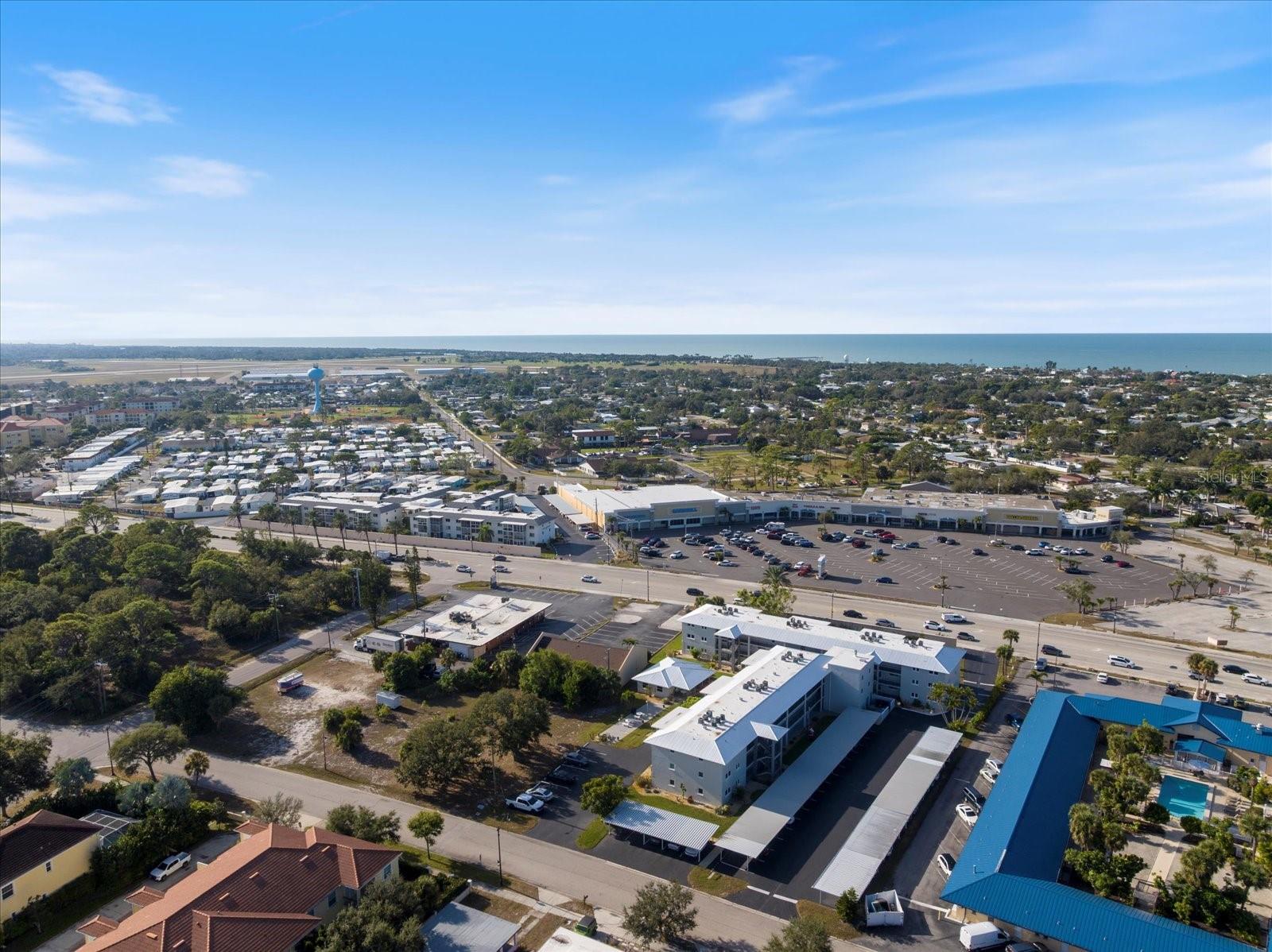 Image 37 of 39 For 649 Tamiami Trail S 301