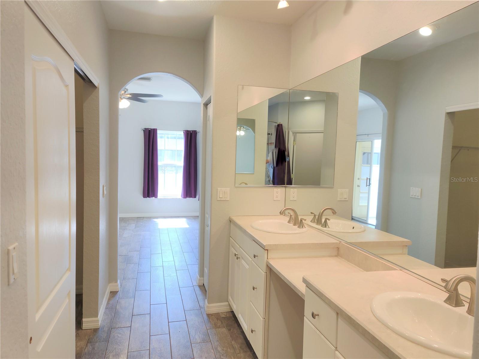 Image 23 of 42 For 5883 Monroe Road