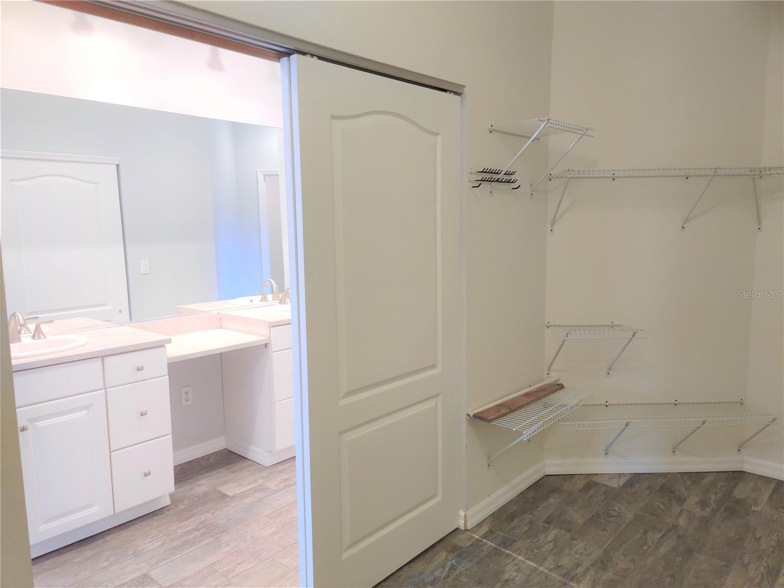 Image 27 of 42 For 5883 Monroe Road