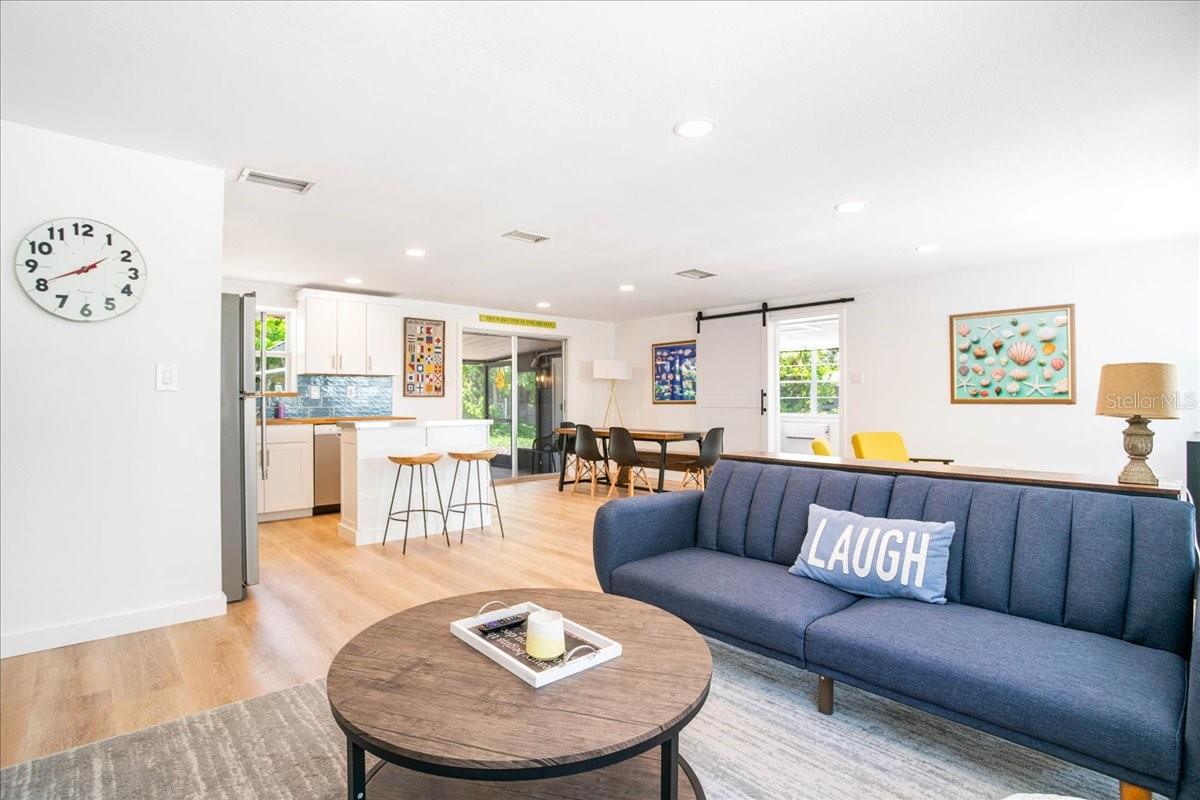 Image 13 of 44 For 4090 Pelican Shores Circle