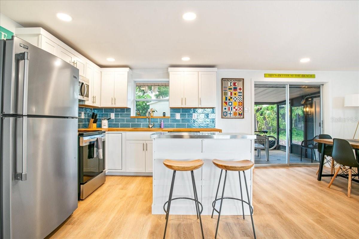 Image 14 of 44 For 4090 Pelican Shores Circle