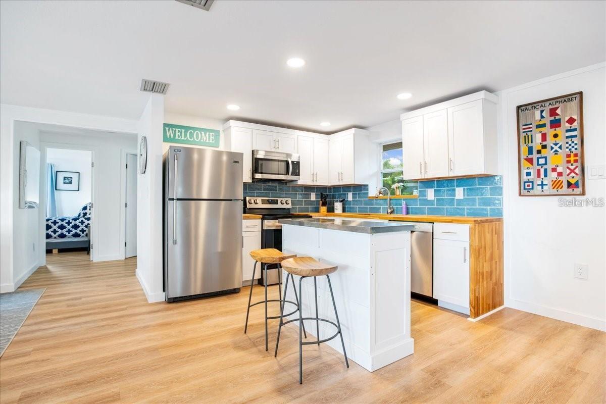 Image 16 of 44 For 4090 Pelican Shores Circle