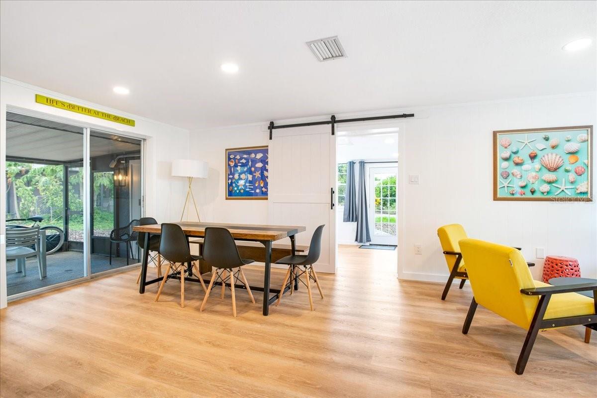 Image 26 of 44 For 4090 Pelican Shores Circle