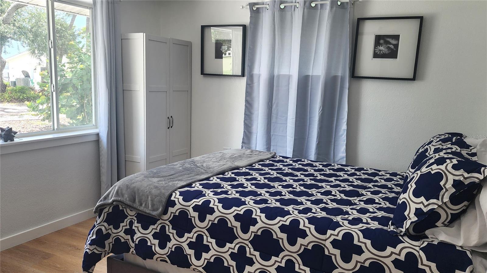 Image 28 of 44 For 4090 Pelican Shores Circle