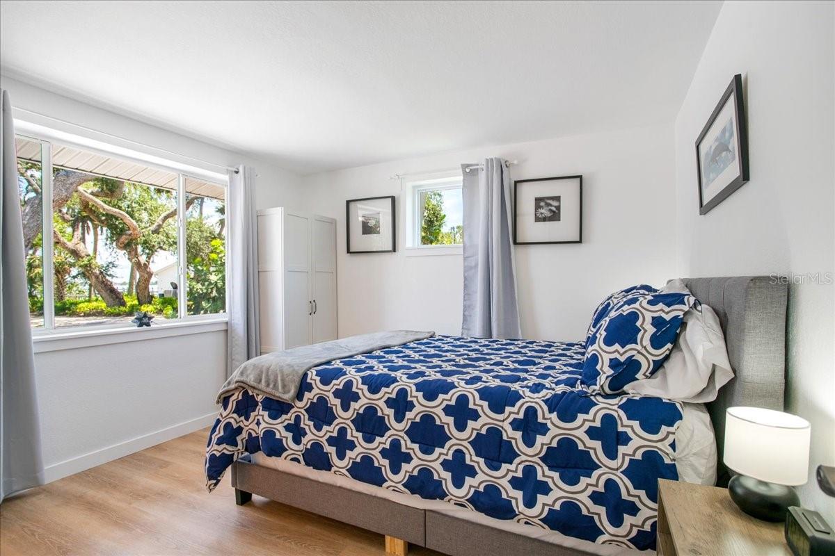 Image 32 of 44 For 4090 Pelican Shores Circle