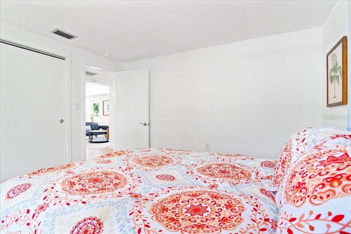 Image 34 of 44 For 4090 Pelican Shores Circle