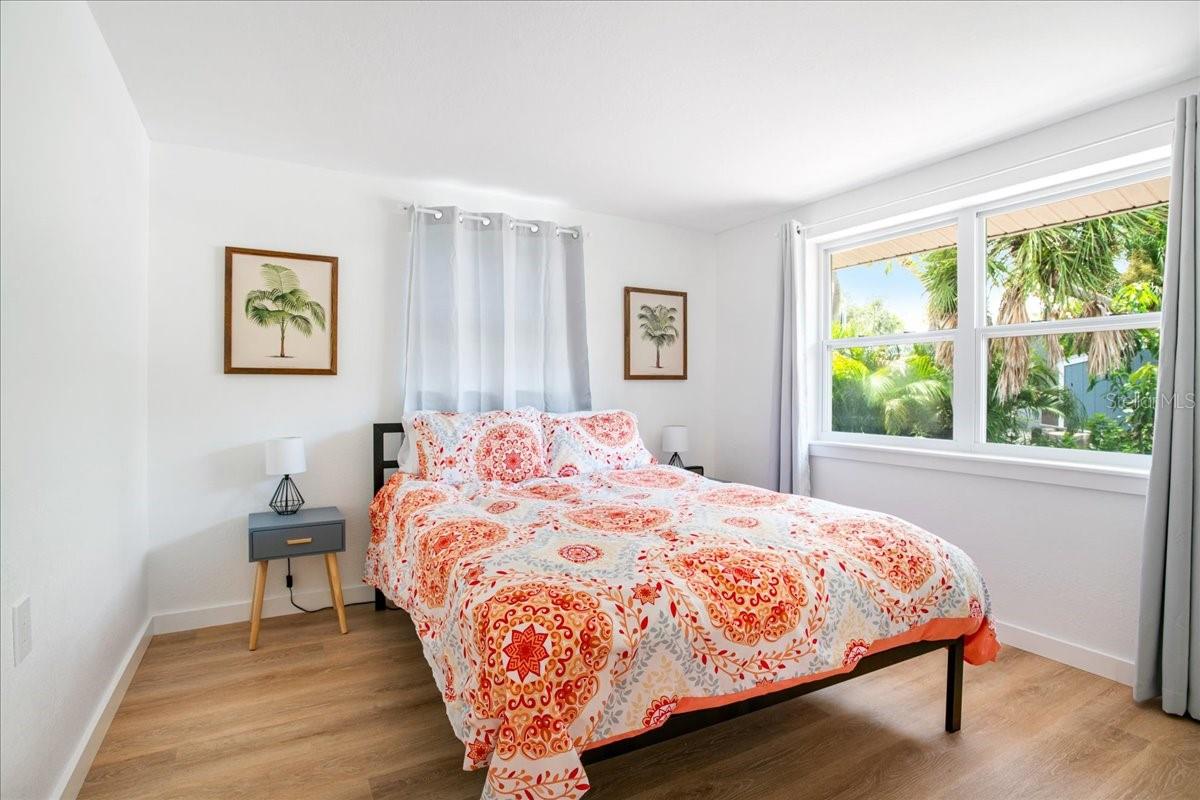 Image 35 of 44 For 4090 Pelican Shores Circle