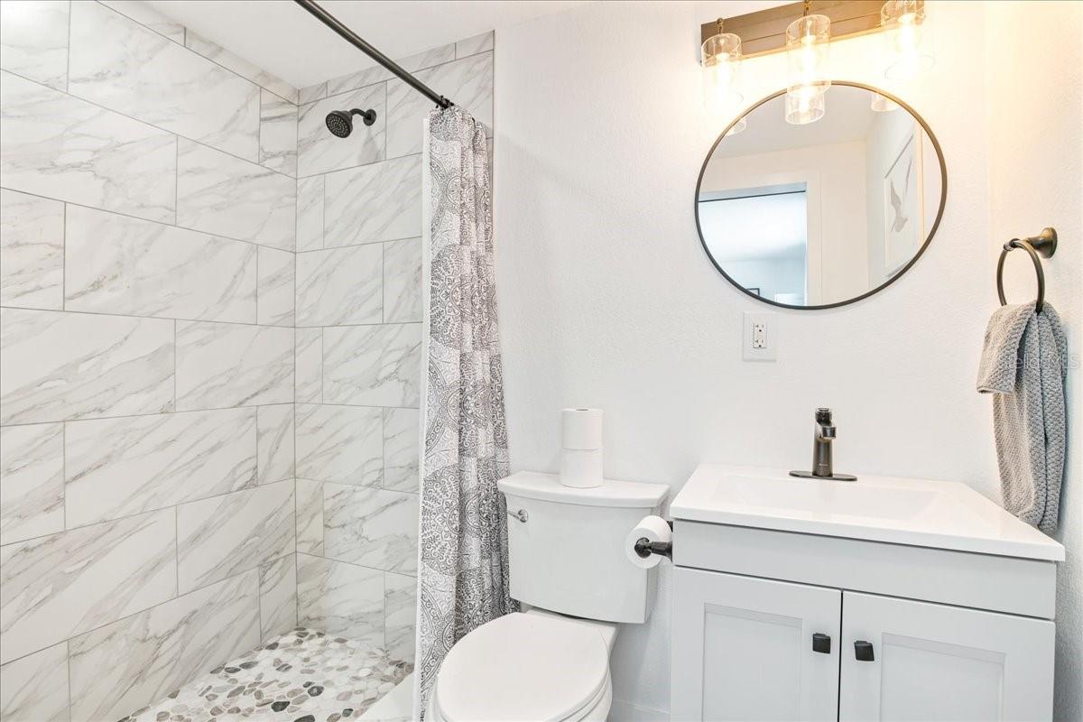 Image 36 of 44 For 4090 Pelican Shores Circle