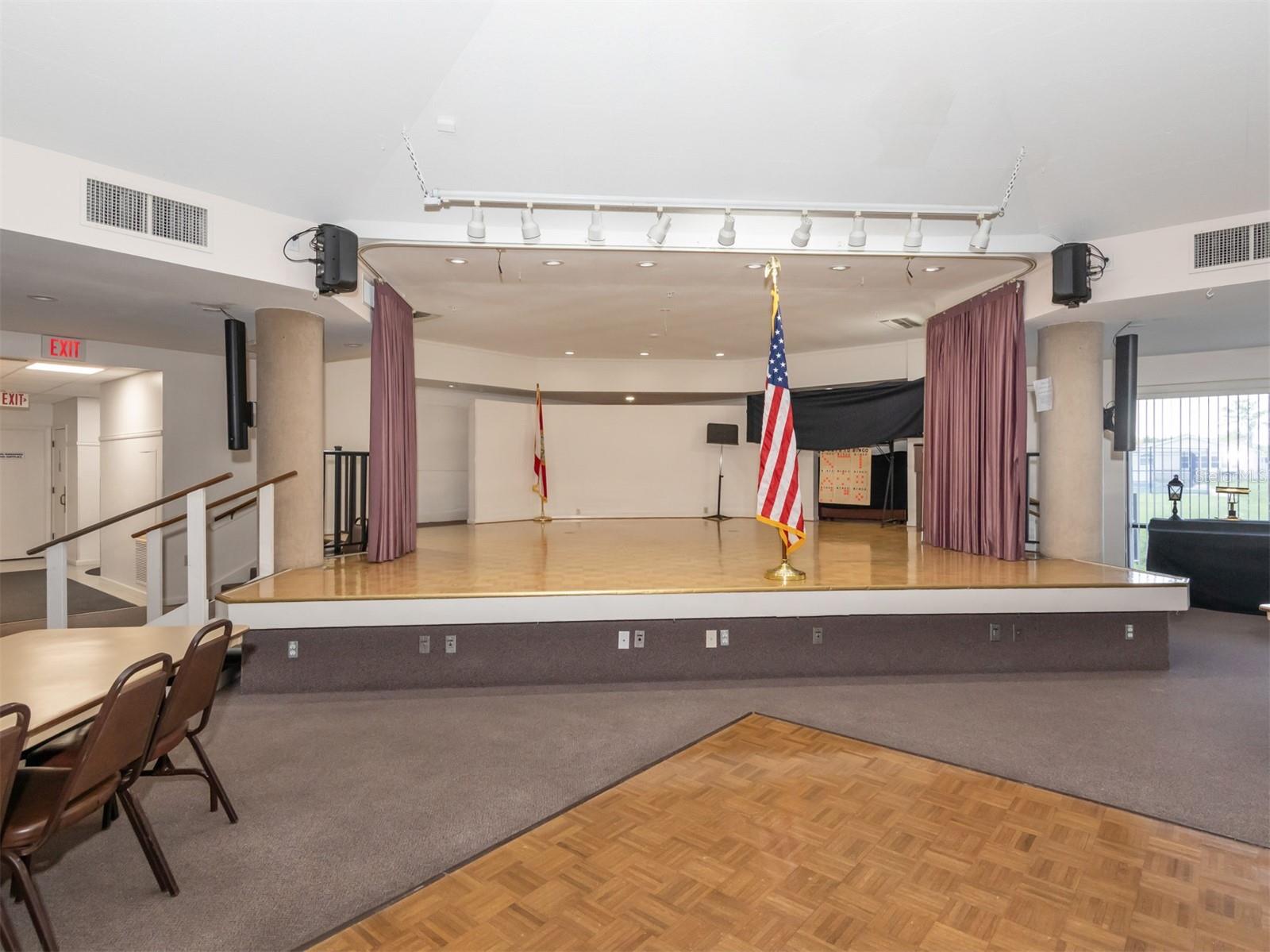 Listing photo id 53 for 599 Portside Drive