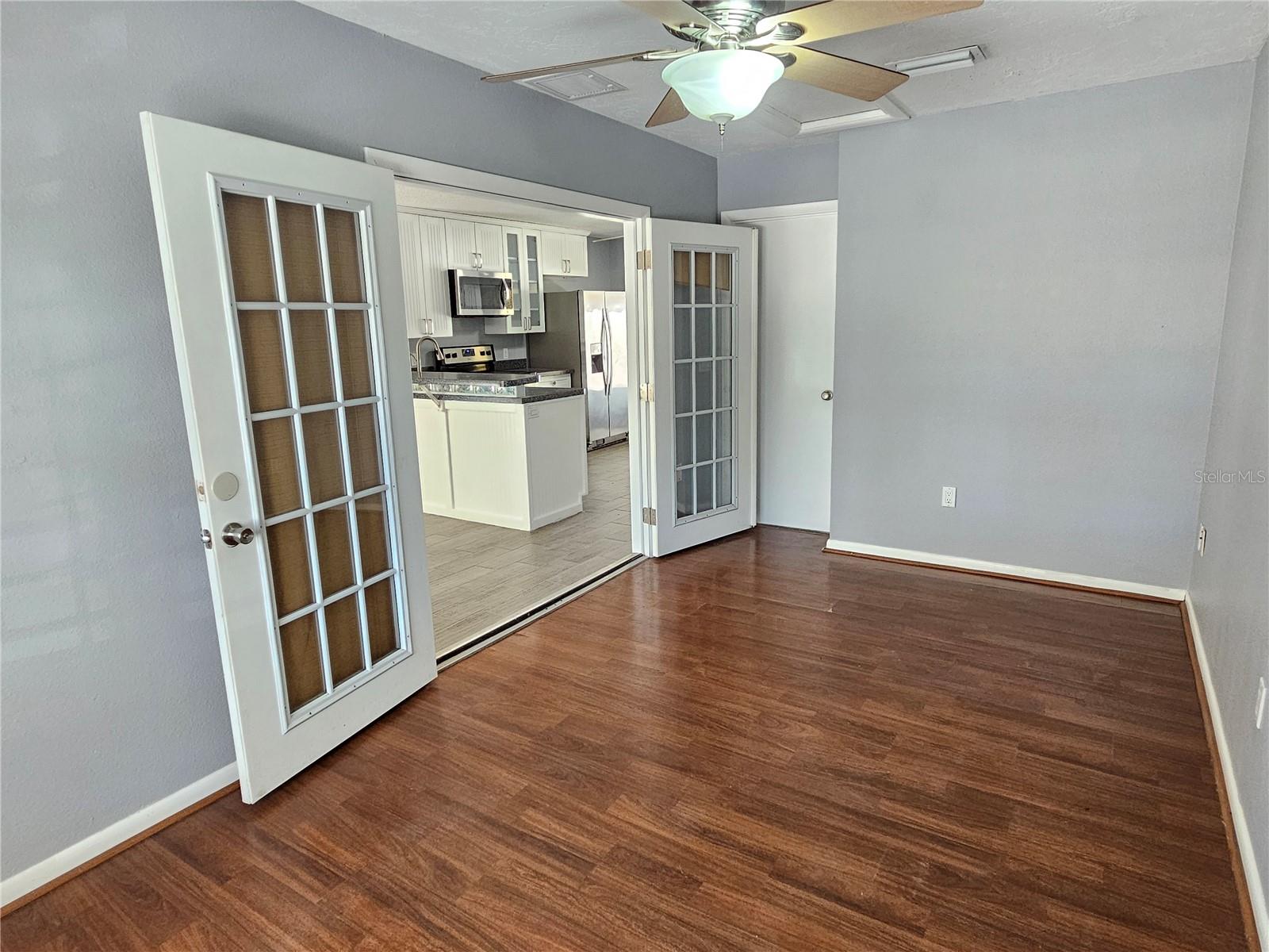 Image 24 of 45 For 272 Loyola Road