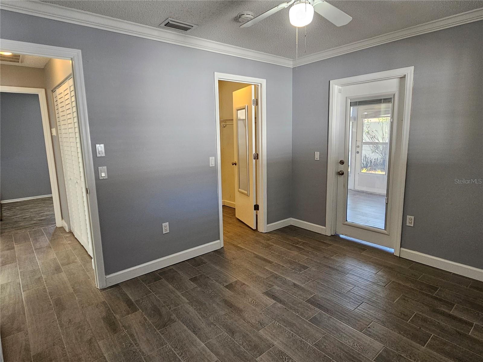 Image 28 of 45 For 272 Loyola Road