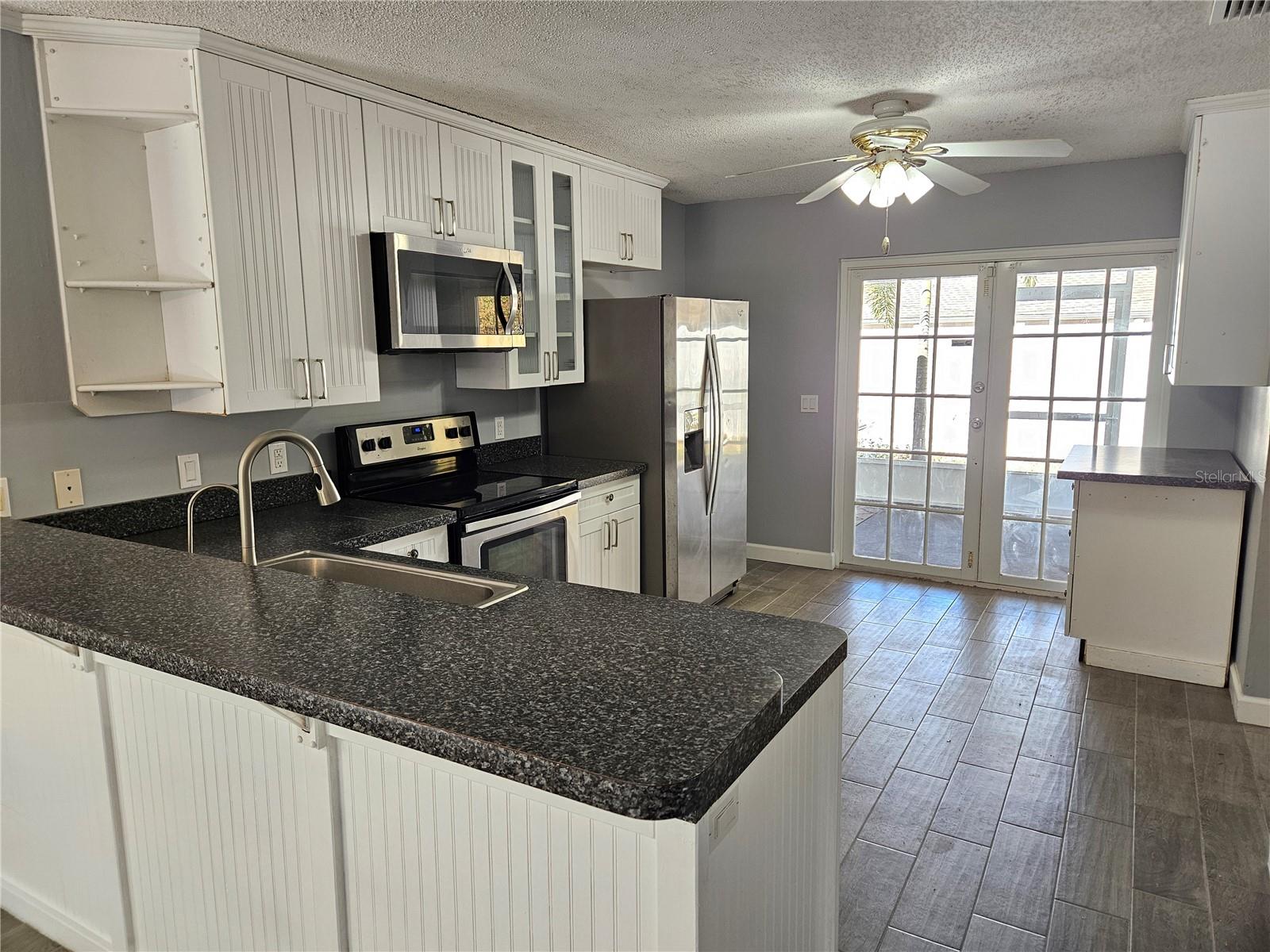 Image 5 of 45 For 272 Loyola Road