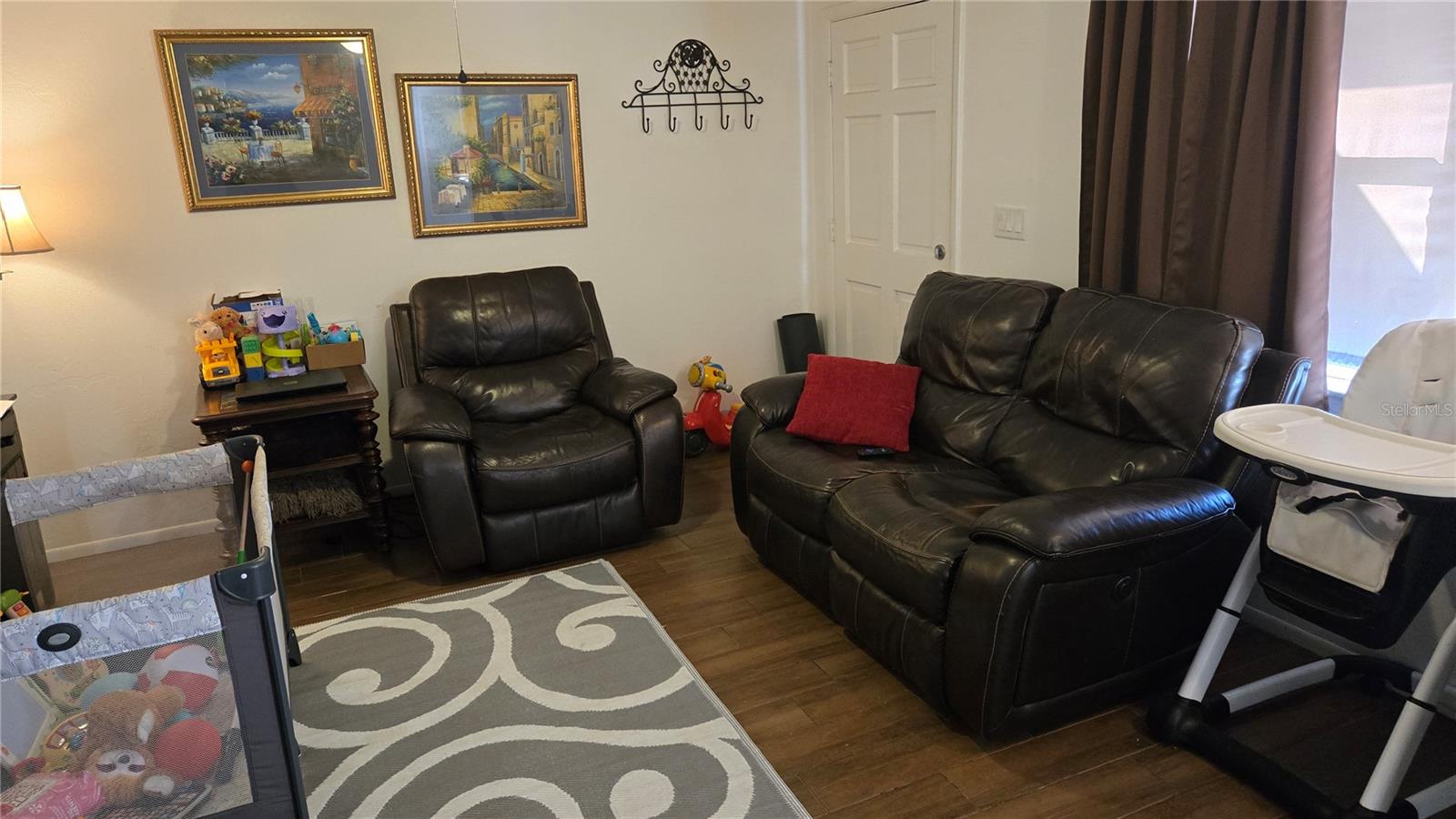 Image 10 of 19 For 5723 12th Street E