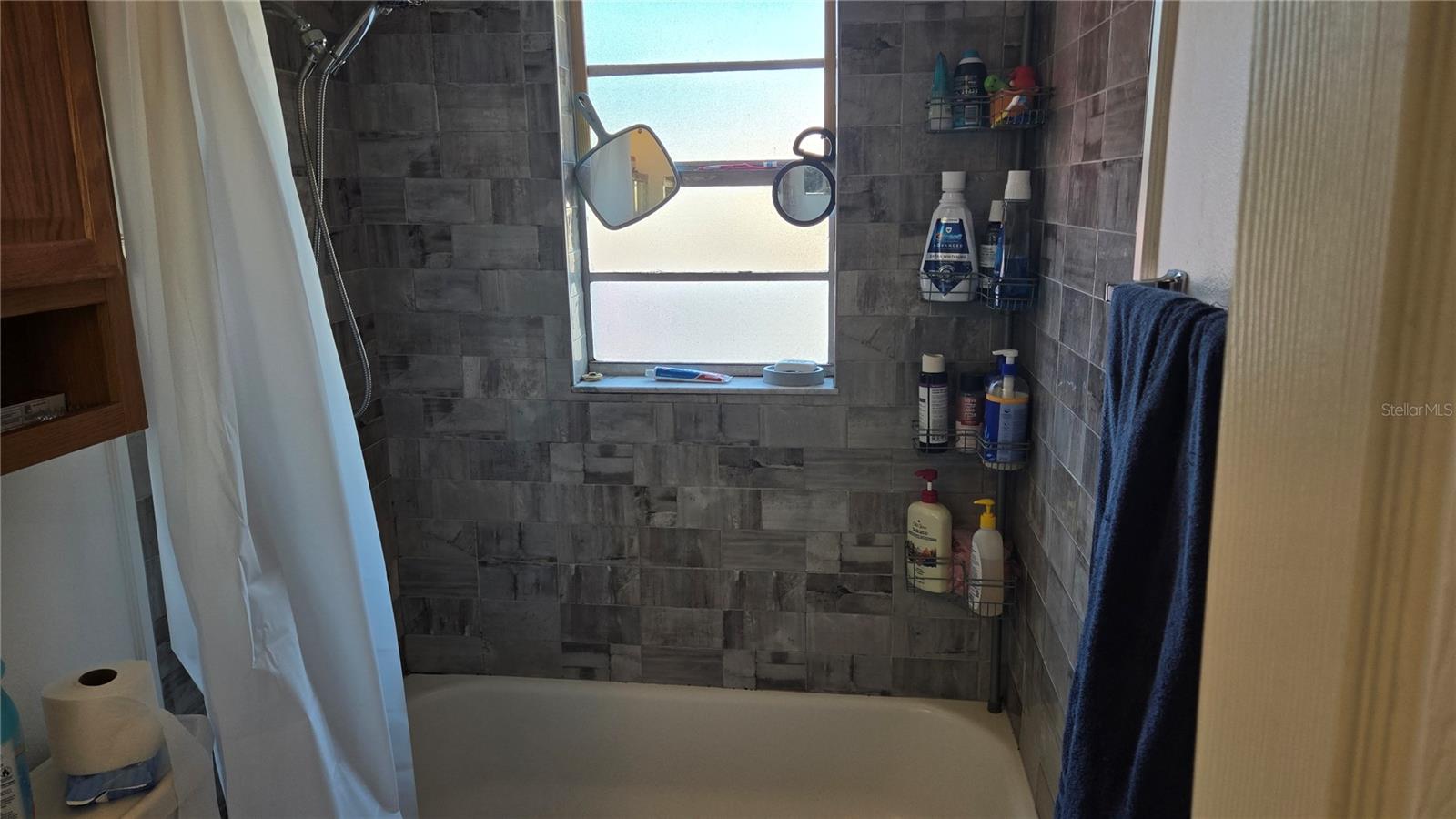 Image 17 of 19 For 5723 12th Street E