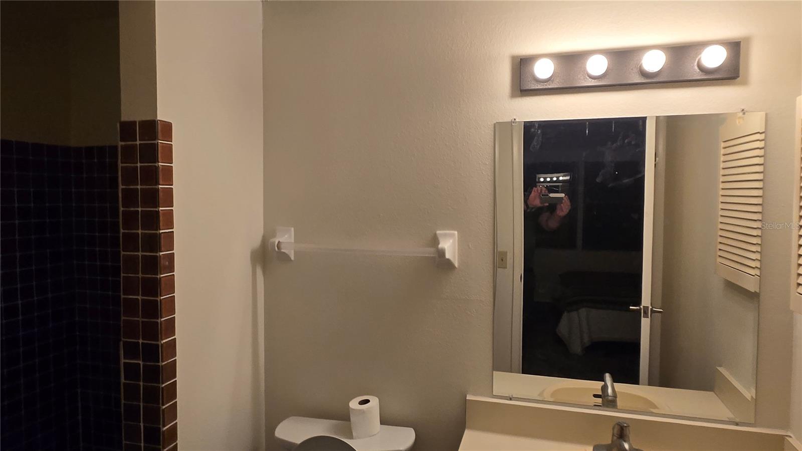 Image 11 of 11 For 5026 Water Oak Drive 108