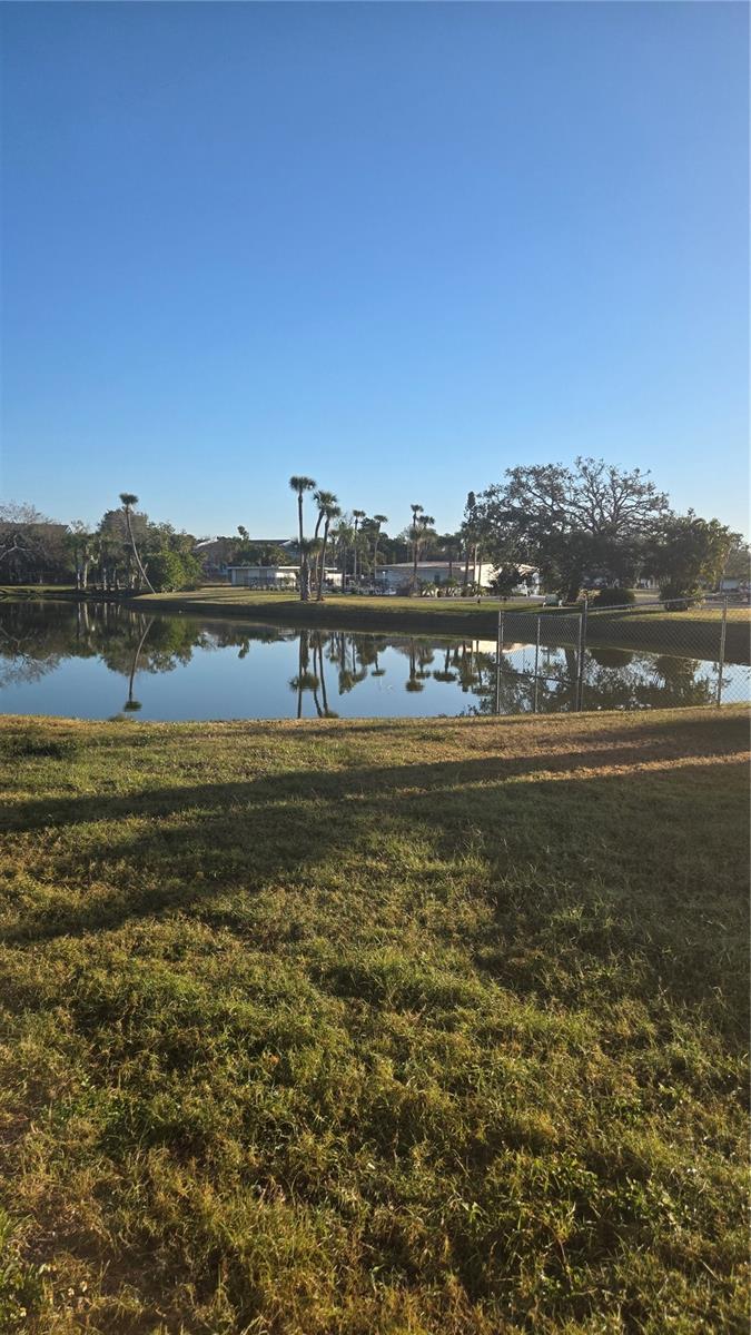 Image 4 of 11 For 5026 Water Oak Drive 108