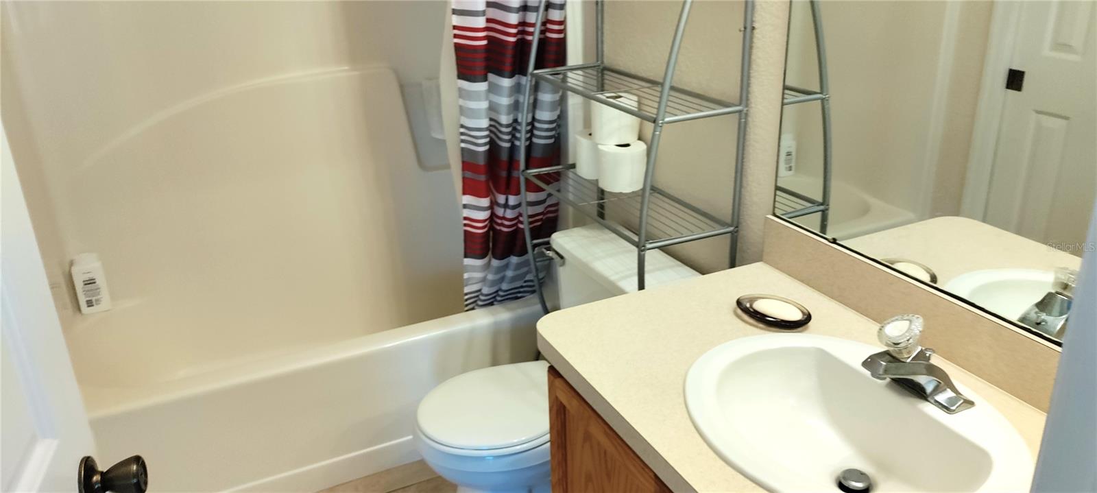 Image 13 of 36 For 4550 Fernway Drive