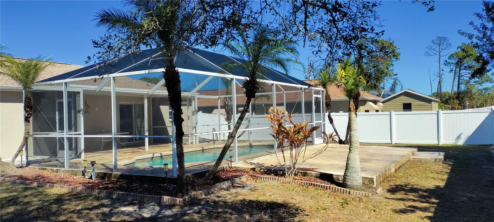 Image 17 of 36 For 4550 Fernway Drive