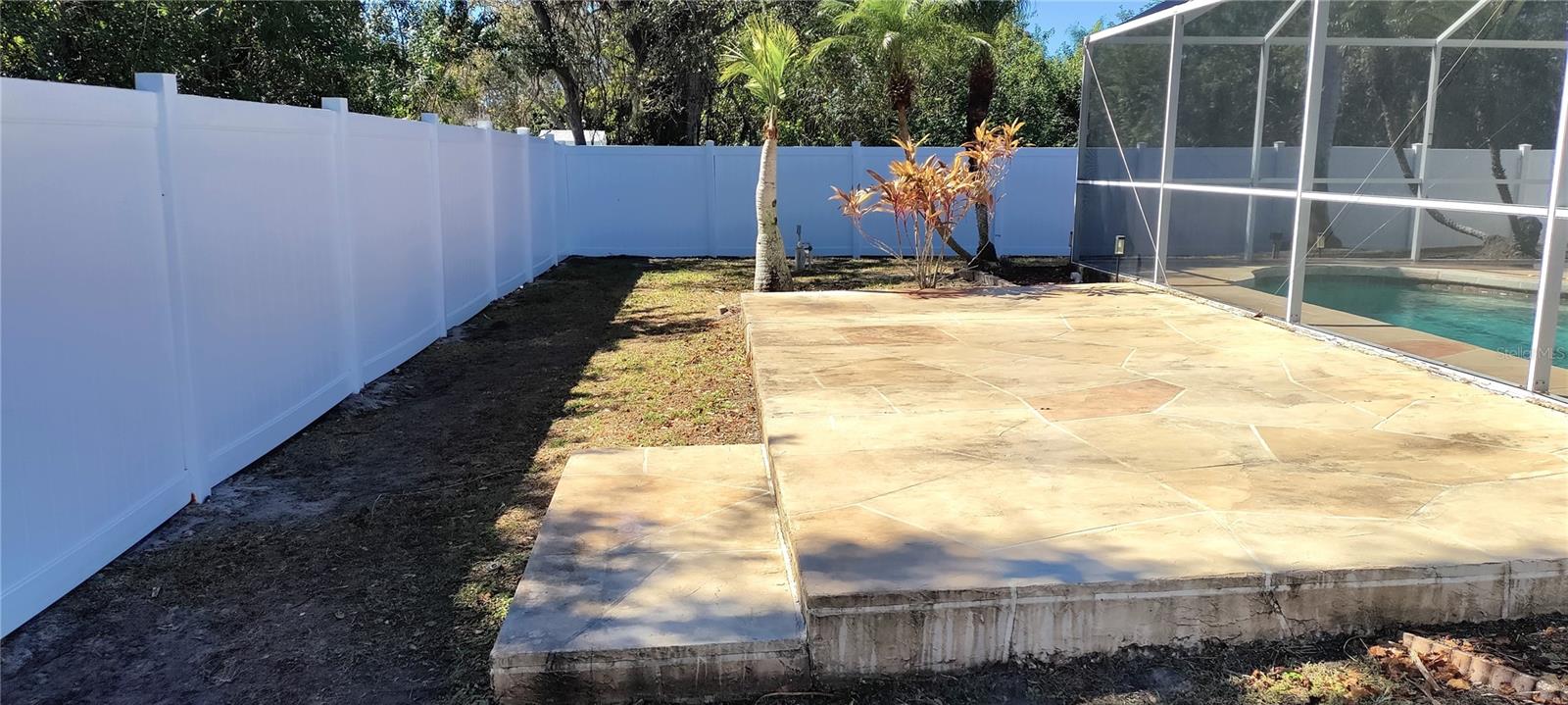 Image 18 of 36 For 4550 Fernway Drive