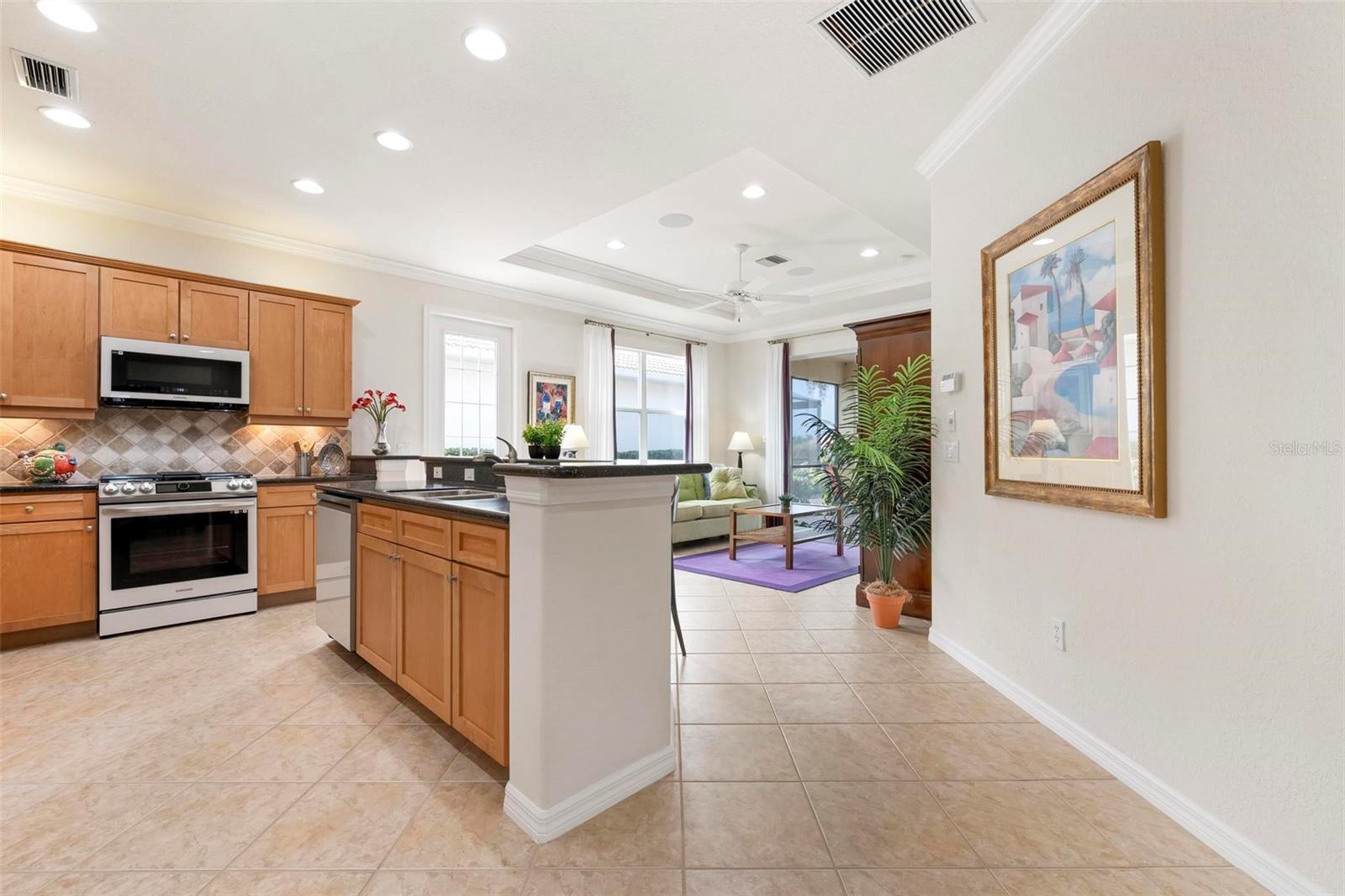 Image 10 of 40 For 102 Padova Way 55