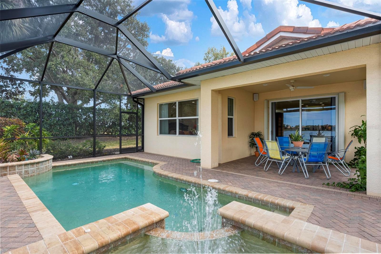 Image 28 of 40 For 102 Padova Way 55