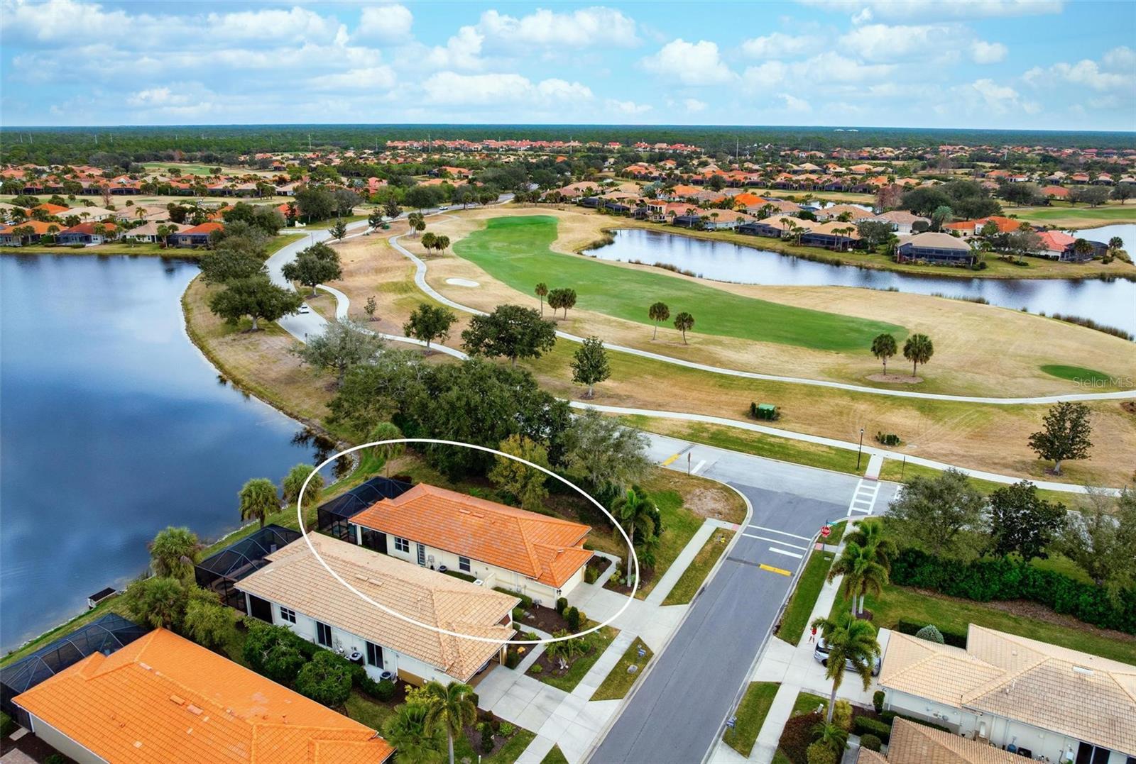 Image 36 of 40 For 102 Padova Way 55