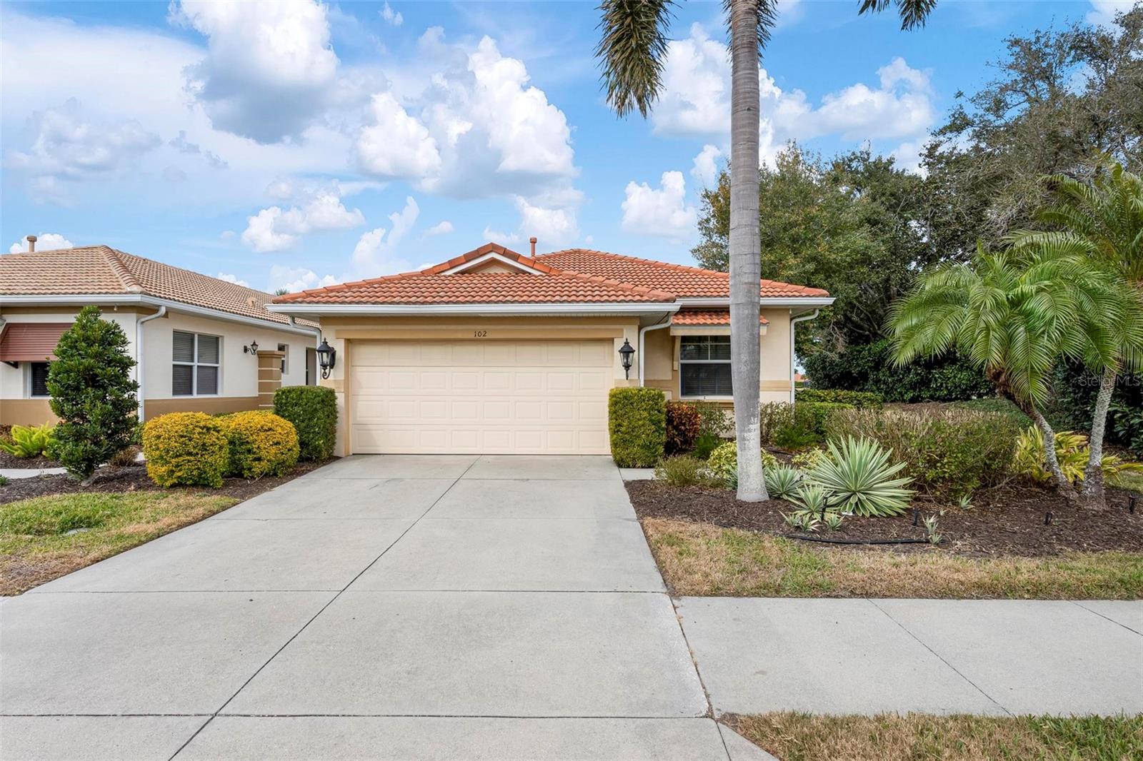 Image 38 of 40 For 102 Padova Way 55