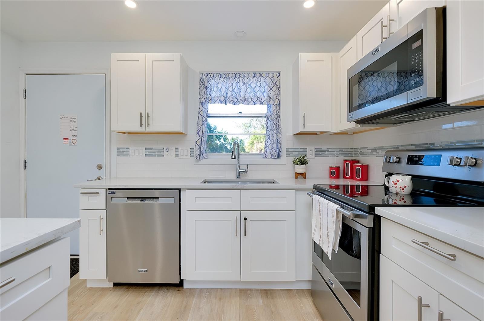 Image 11 of 57 For 1 Quails Run Boulevard 2