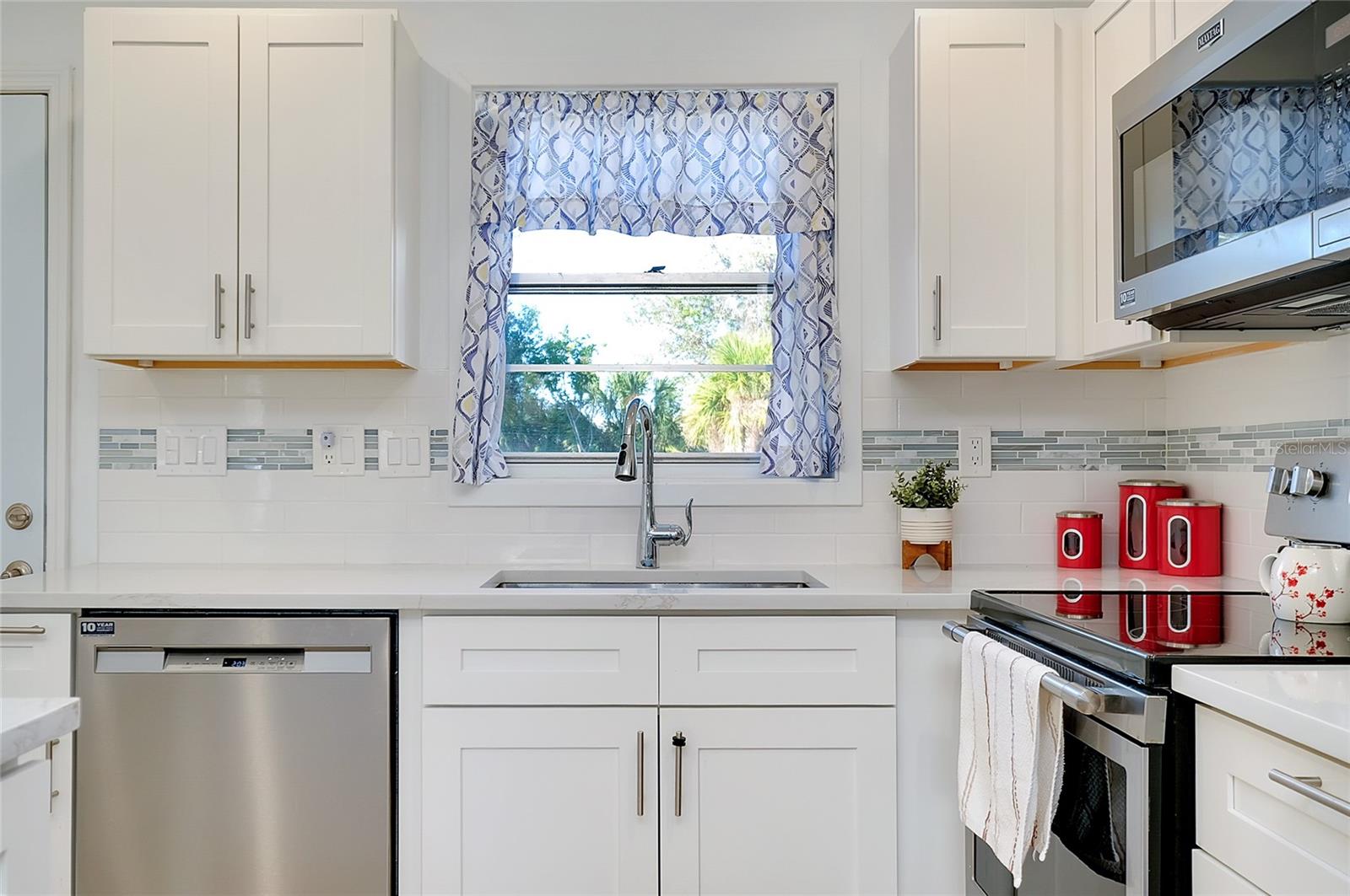 Image 13 of 57 For 1 Quails Run Boulevard 2