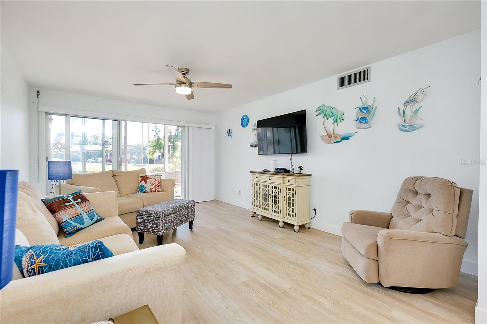 Image 20 of 57 For 1 Quails Run Boulevard 2