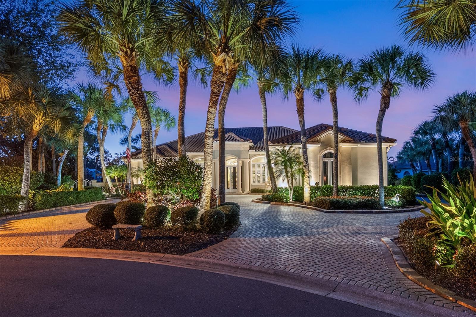 Image 10 of 93 For 6 Saint Martin Circle