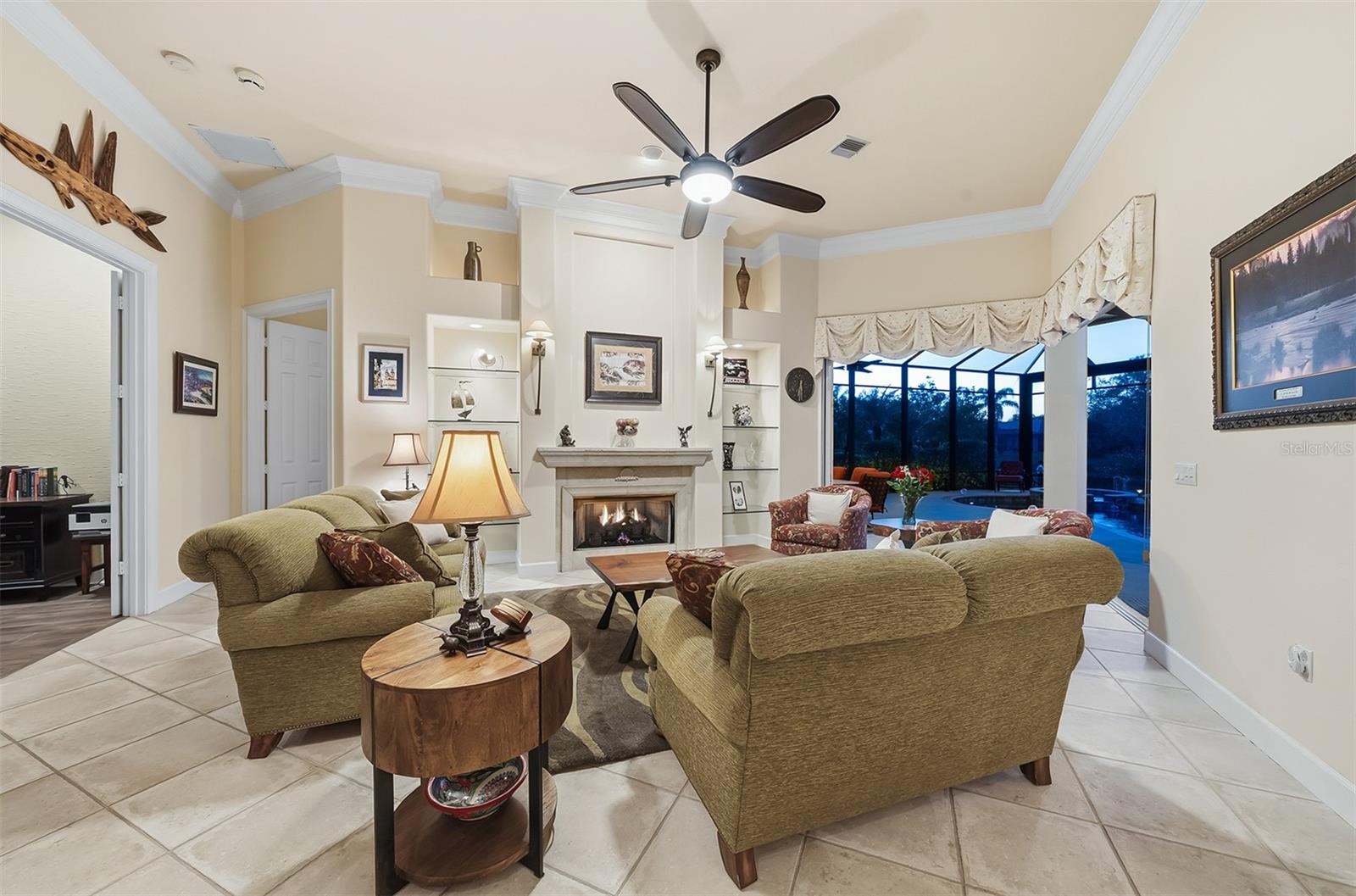 Image 14 of 93 For 6 Saint Martin Circle