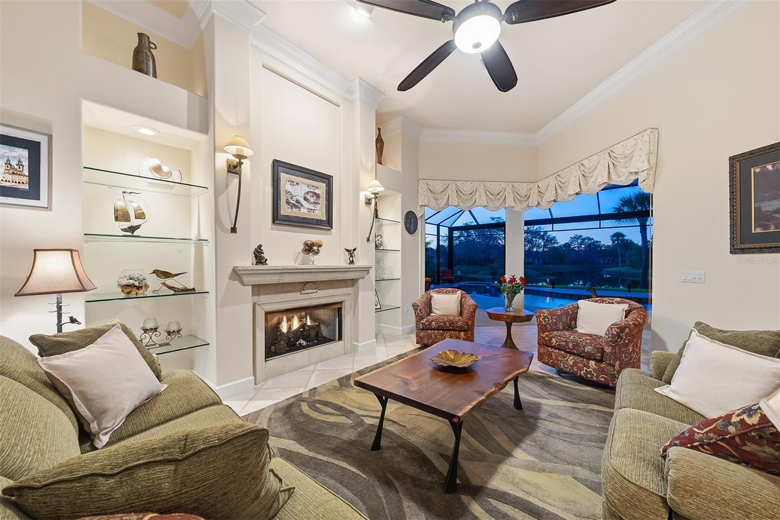 Image 15 of 93 For 6 Saint Martin Circle