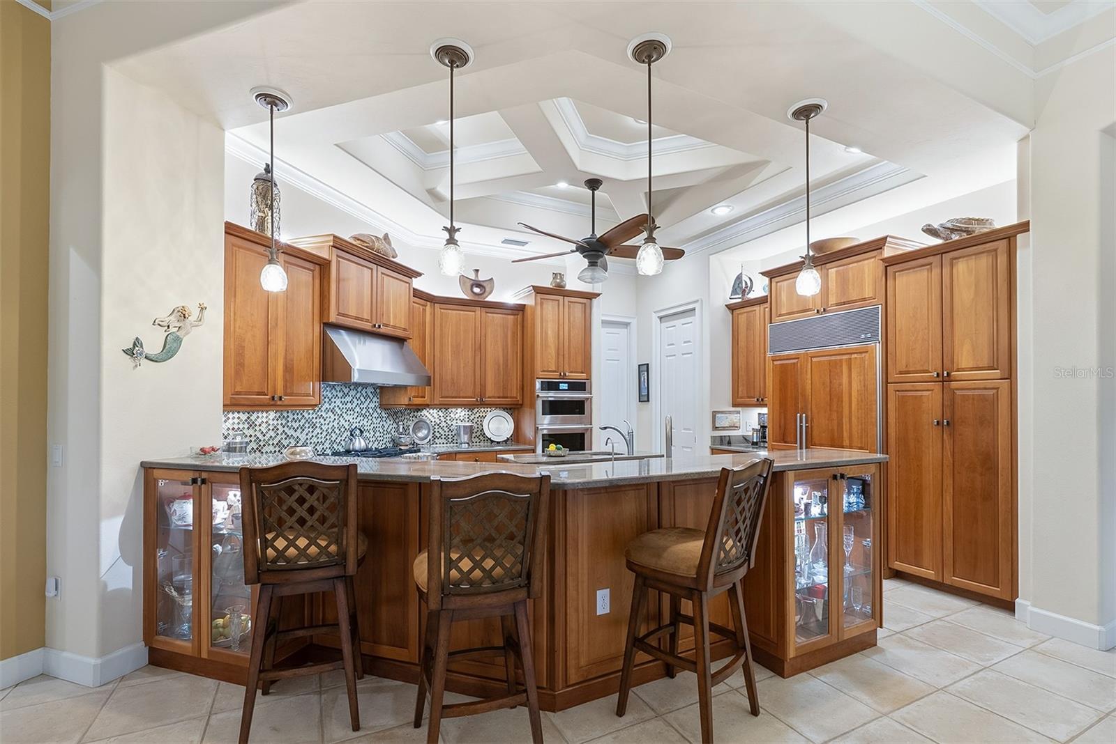 Image 24 of 93 For 6 Saint Martin Circle