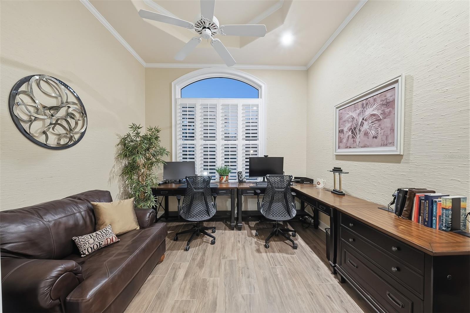 Image 35 of 93 For 6 Saint Martin Circle