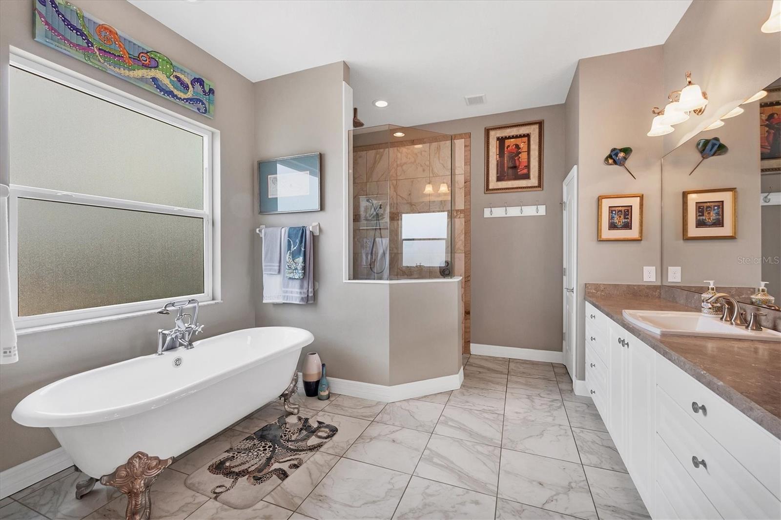 Image 25 of 49 For 2350 Mission Valley Boulevard