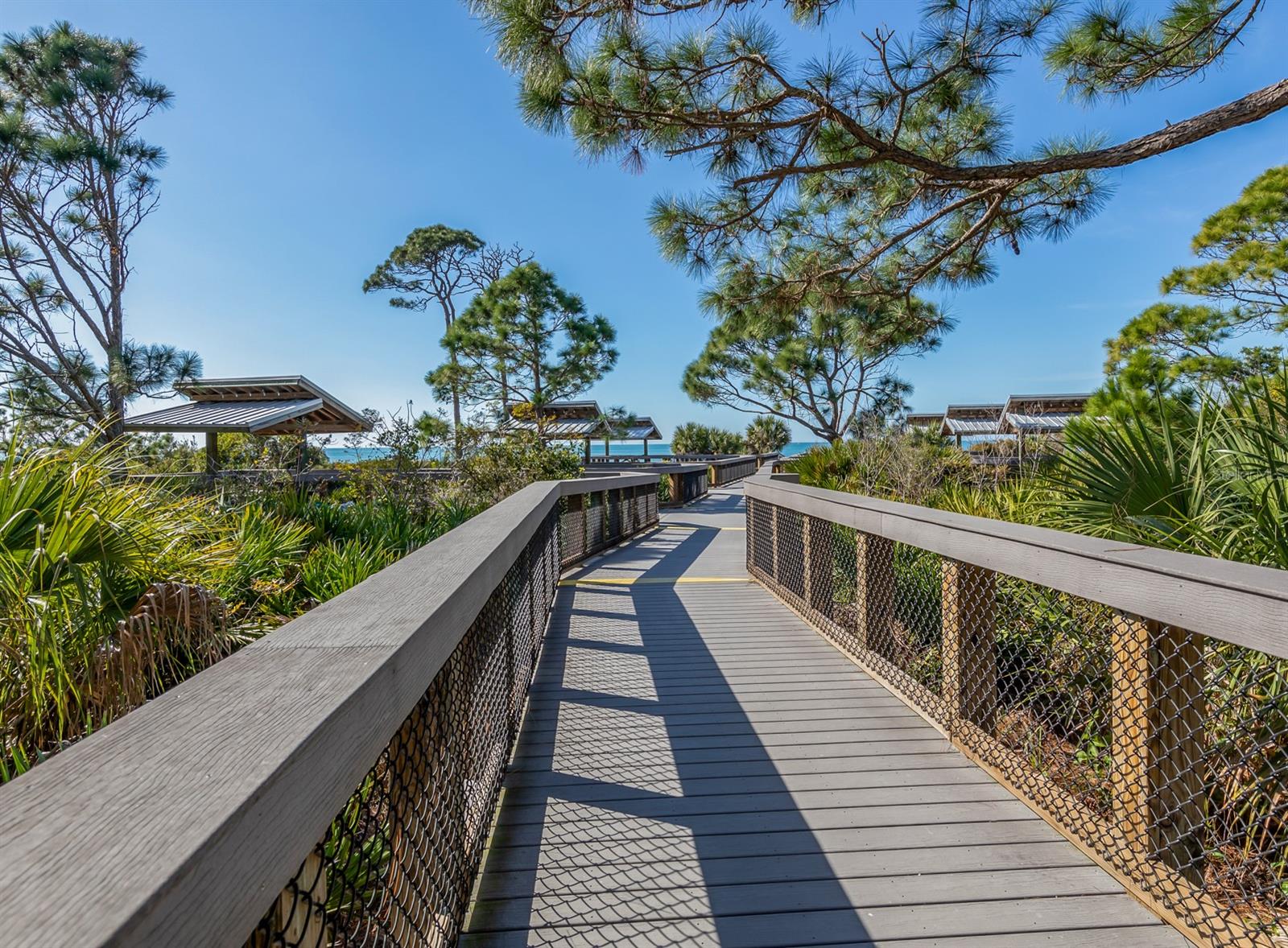 Image 32 of 68 For 217 Airport Avenue W 216