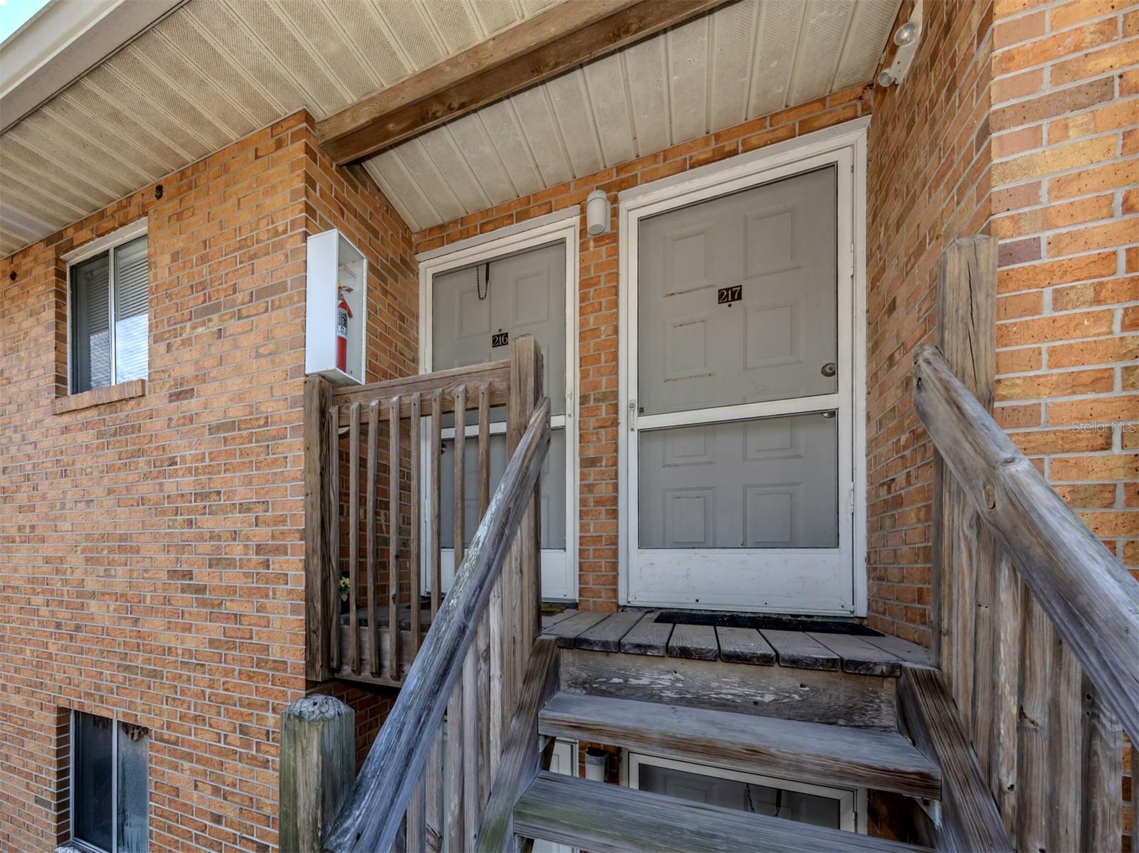 Image 6 of 68 For 217 Airport Avenue W 216